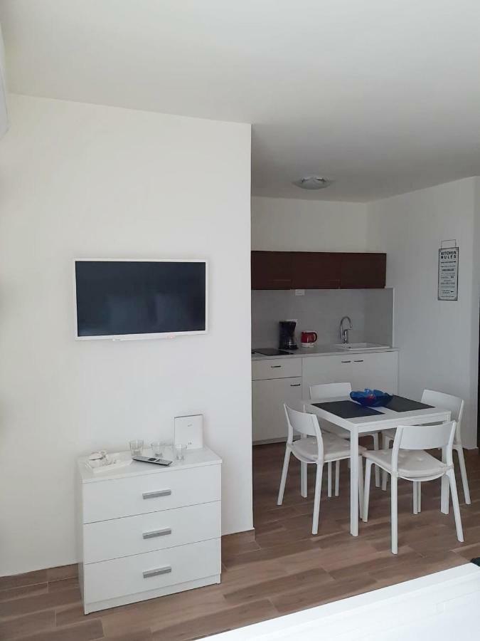 Apartment Mony Rovinj Exterior foto